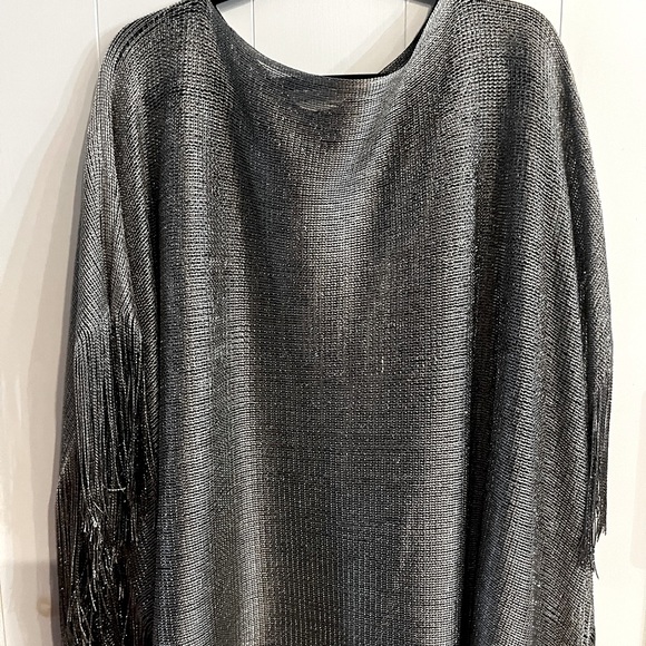 Shawl top silver in colour - Picture 4 of 4